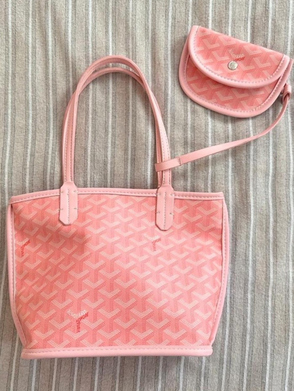 pink tote